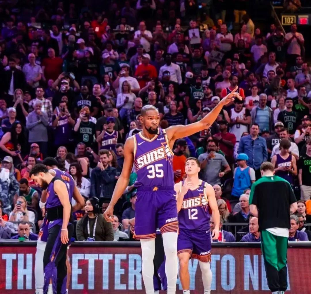 独行侠翻盘雷霆，布克点燃赛场