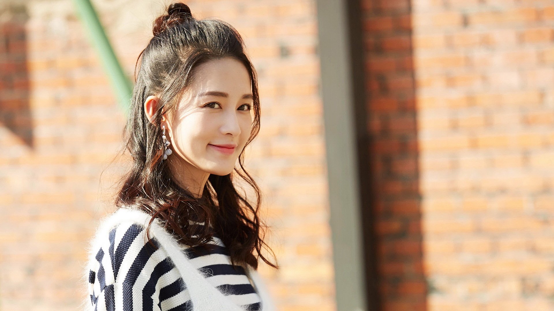 跨越时空的逆转弧线，当葡萄牙的绿茵映照樊振东的球台