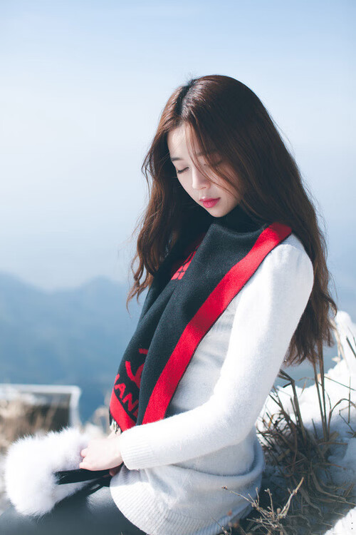 当未来赢家遇上此刻王者，哈利伯顿点燃绿衫军争冠路上的警醒